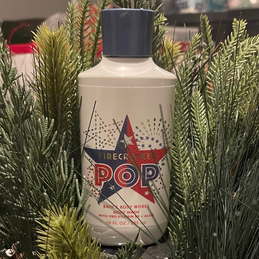 Bath & Body Works Firecracker Pop Body Wash - Red, Blue, White